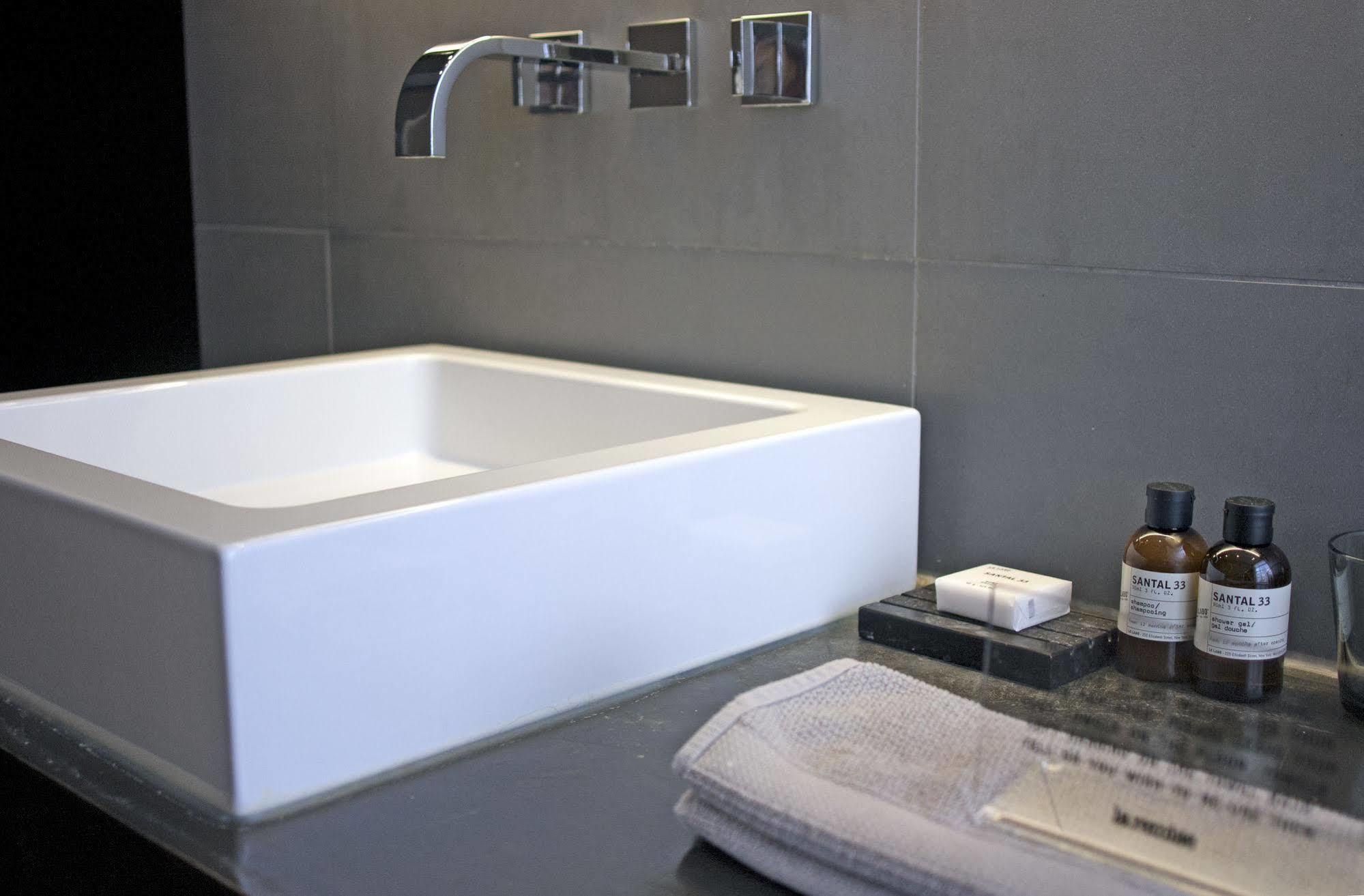 Commune Suites Amsterdam Ngoại thất bức ảnh